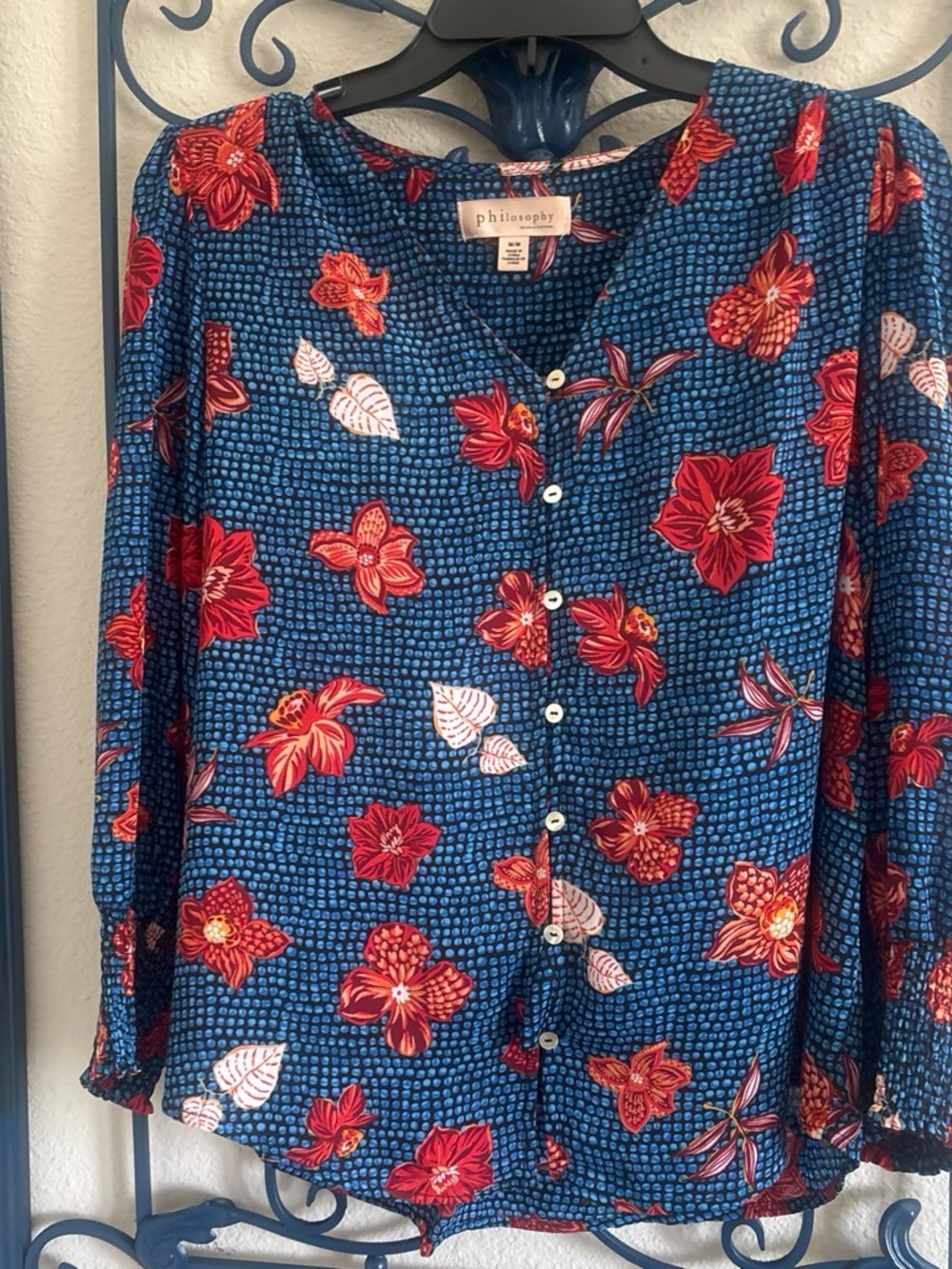 Philosophy long sleeve shirt W/ vibrant, reds, and blues